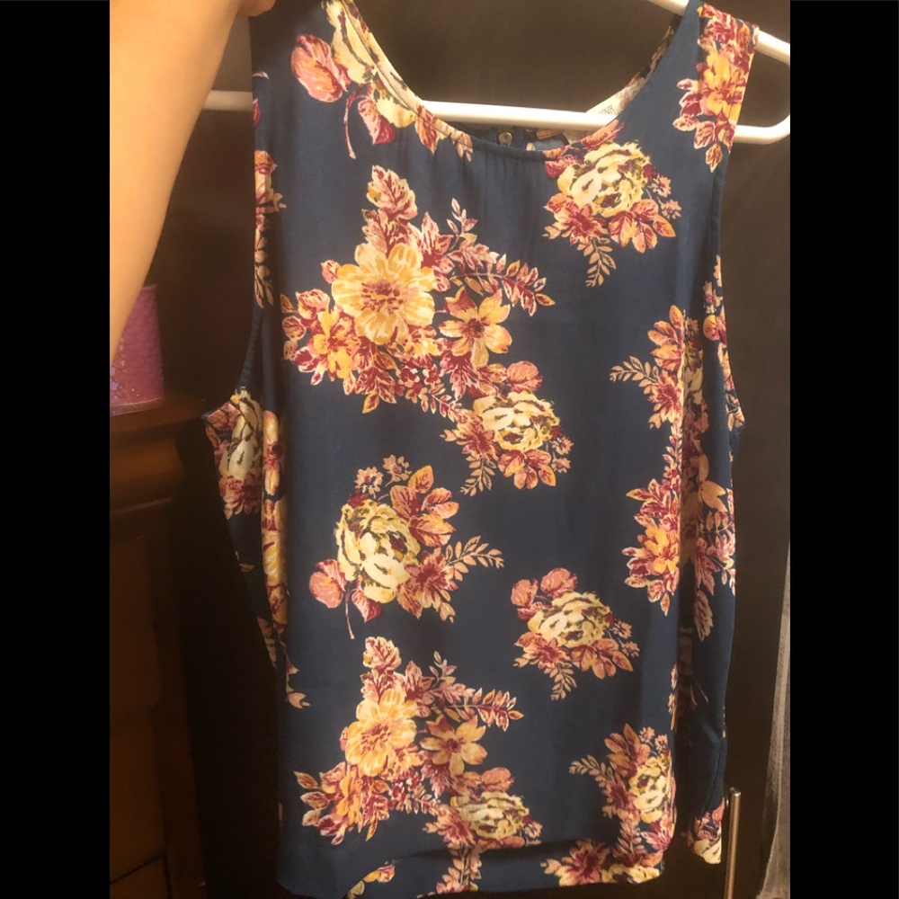 Pink republic blue floral top